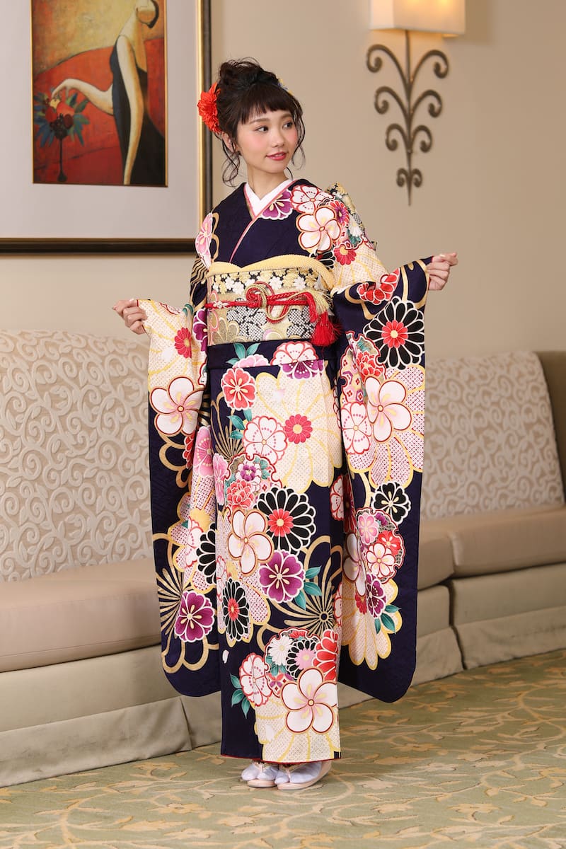 【振袖メイク】眉で変わる!印象アップのトレンド眉を「顔タイプ別」に解説します🤍